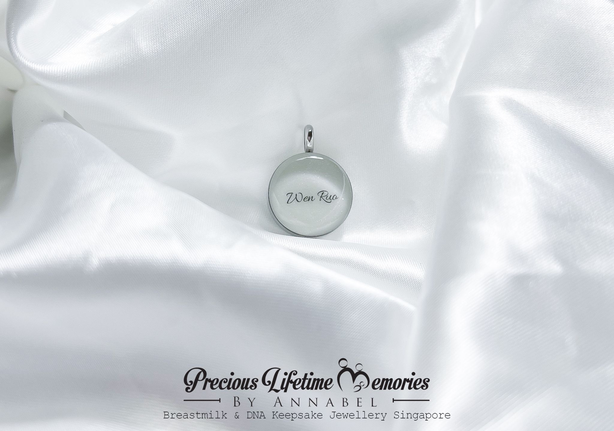 Classic Breastmilk Pendant Necklace (18mm)