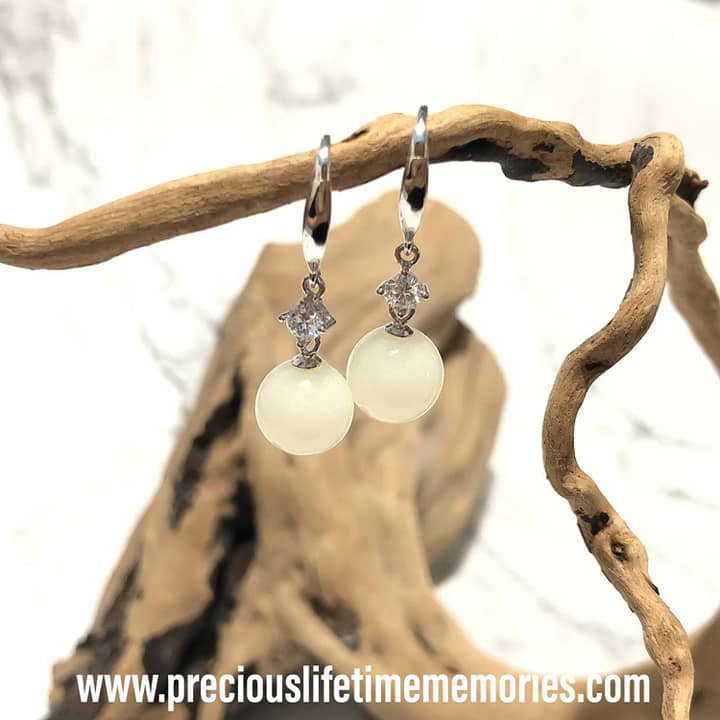 Classic With Cubic Zirconia Pearl Breastmilk Earring (S925)