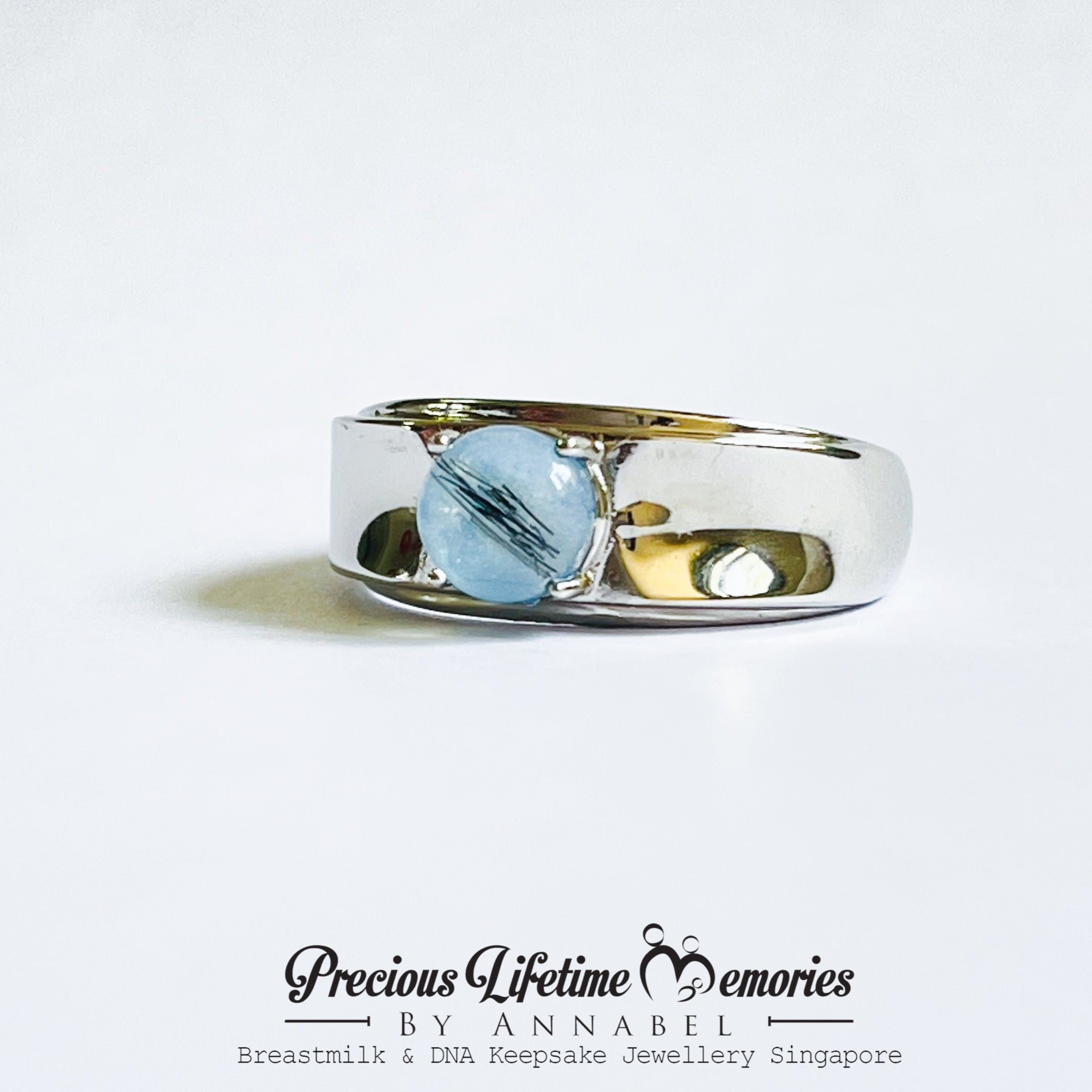 Forever Bond Band – symbolic and sentimental.
