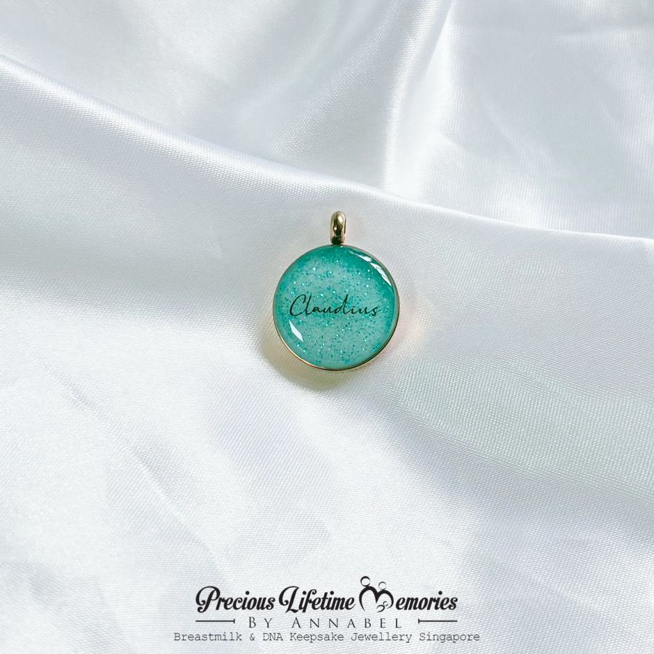 Thin Calligraphy Font Breastmilk Pendant (16mm)