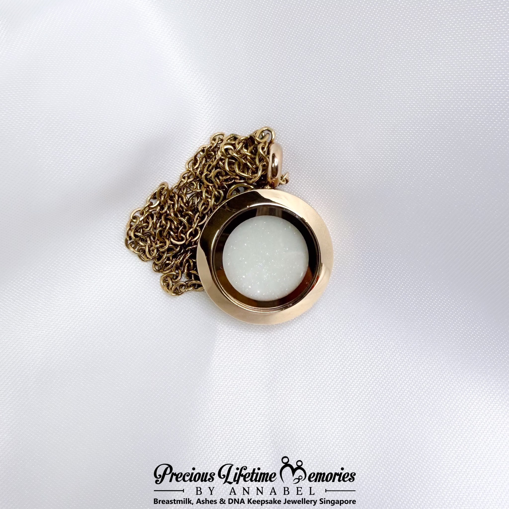 Classic Breastmilk Petite Glass Locket