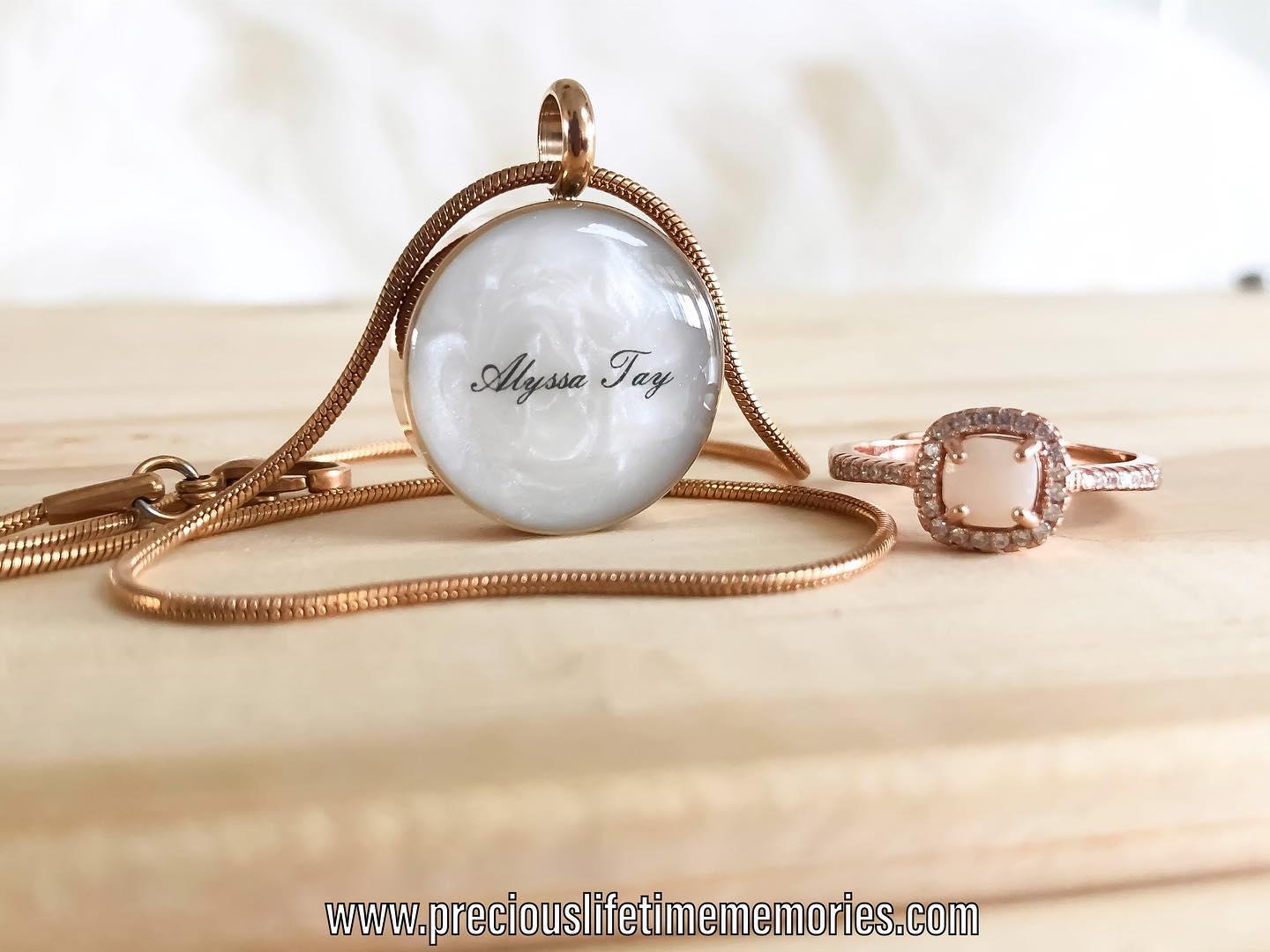 Classic Breastmilk Pearl Effect Pendant Necklace (18mm)