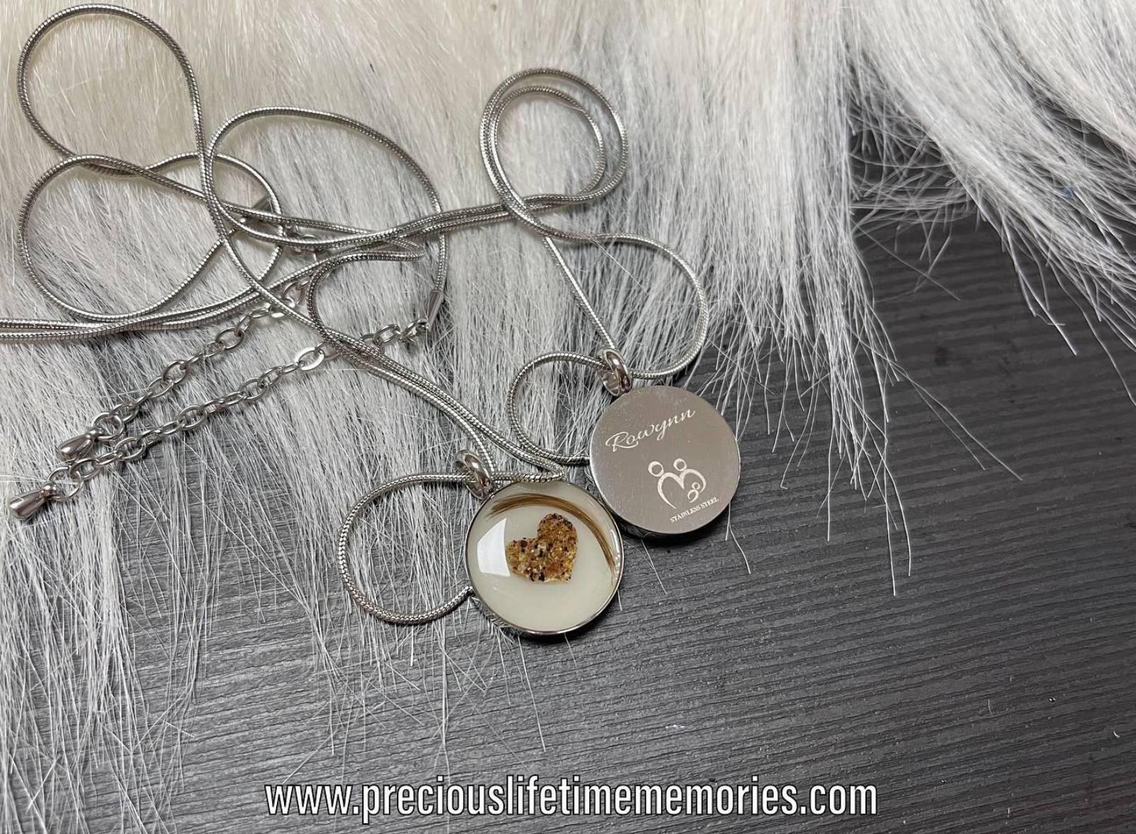 Breastmilk, Umbilical Cord Heart With Glitters Necklace Pendant (18mm)