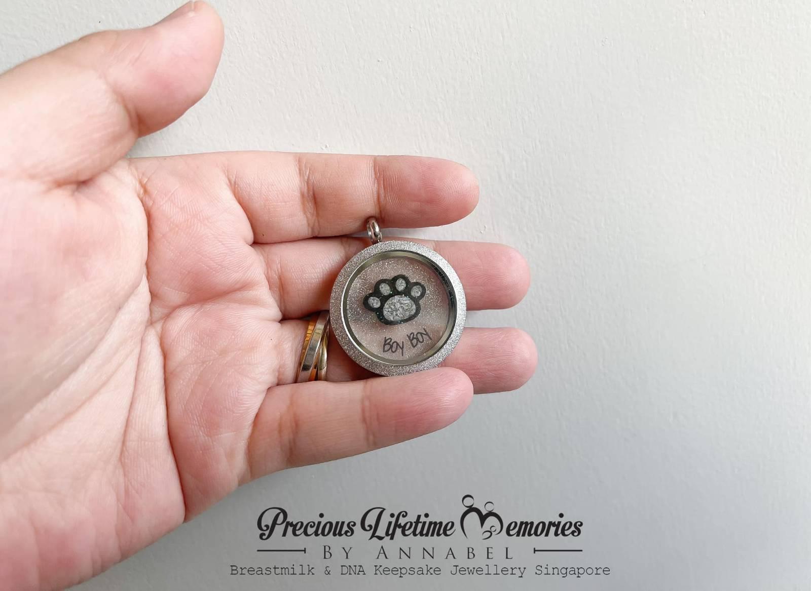 Pet Cremation Paw Ashes Glass Locket