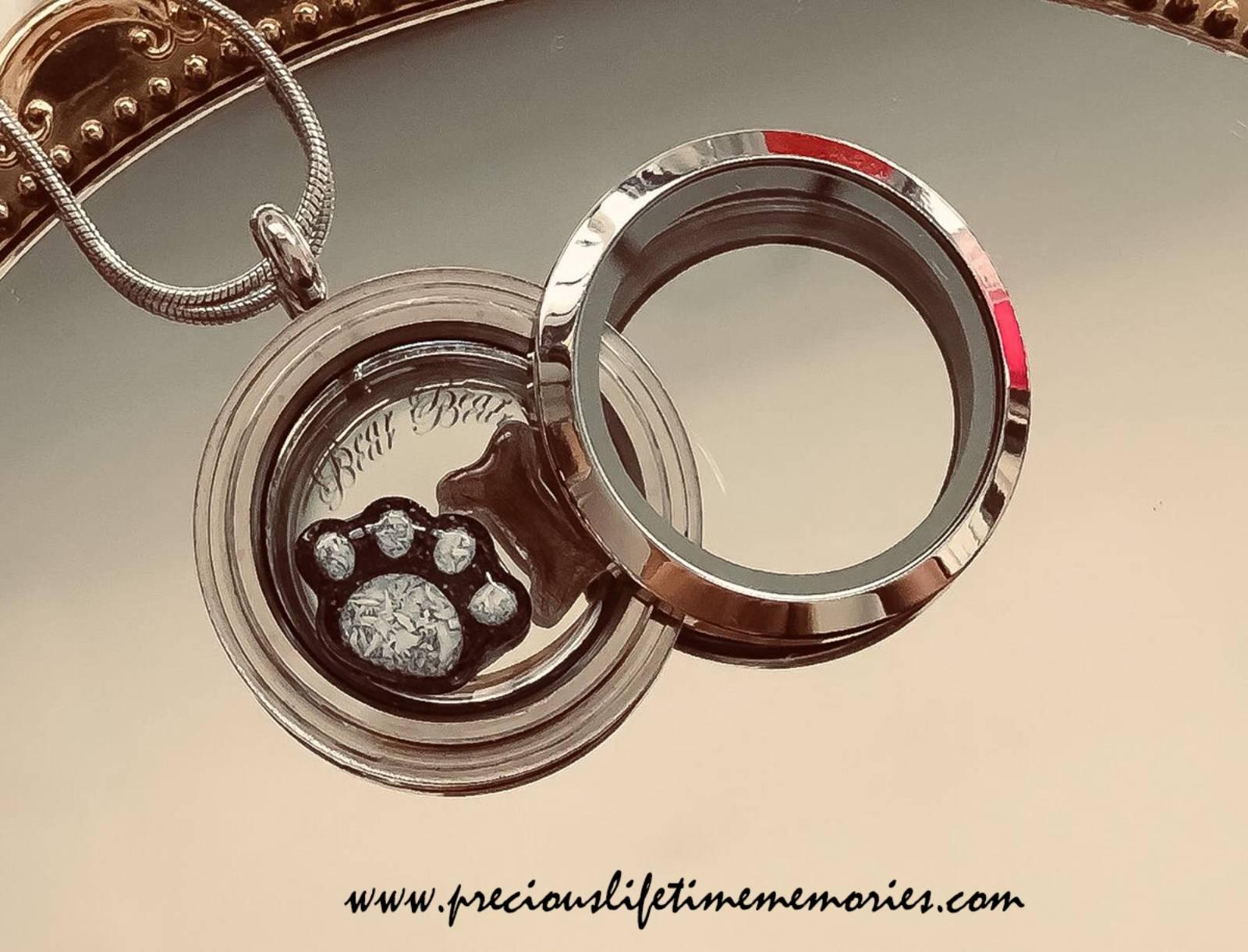 Memorial Cremation Floating Paw Ashes And Bone Glass Locket