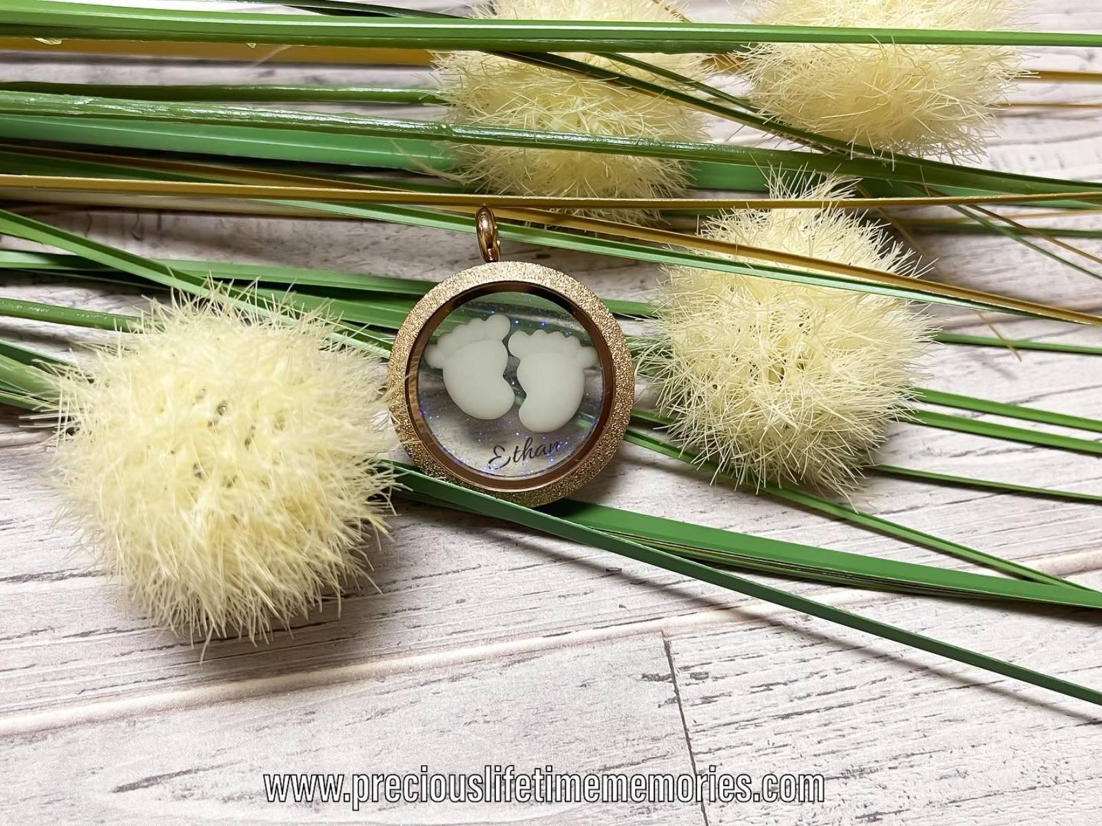 Mighty Feet Breastmilk Gems Glass Locket