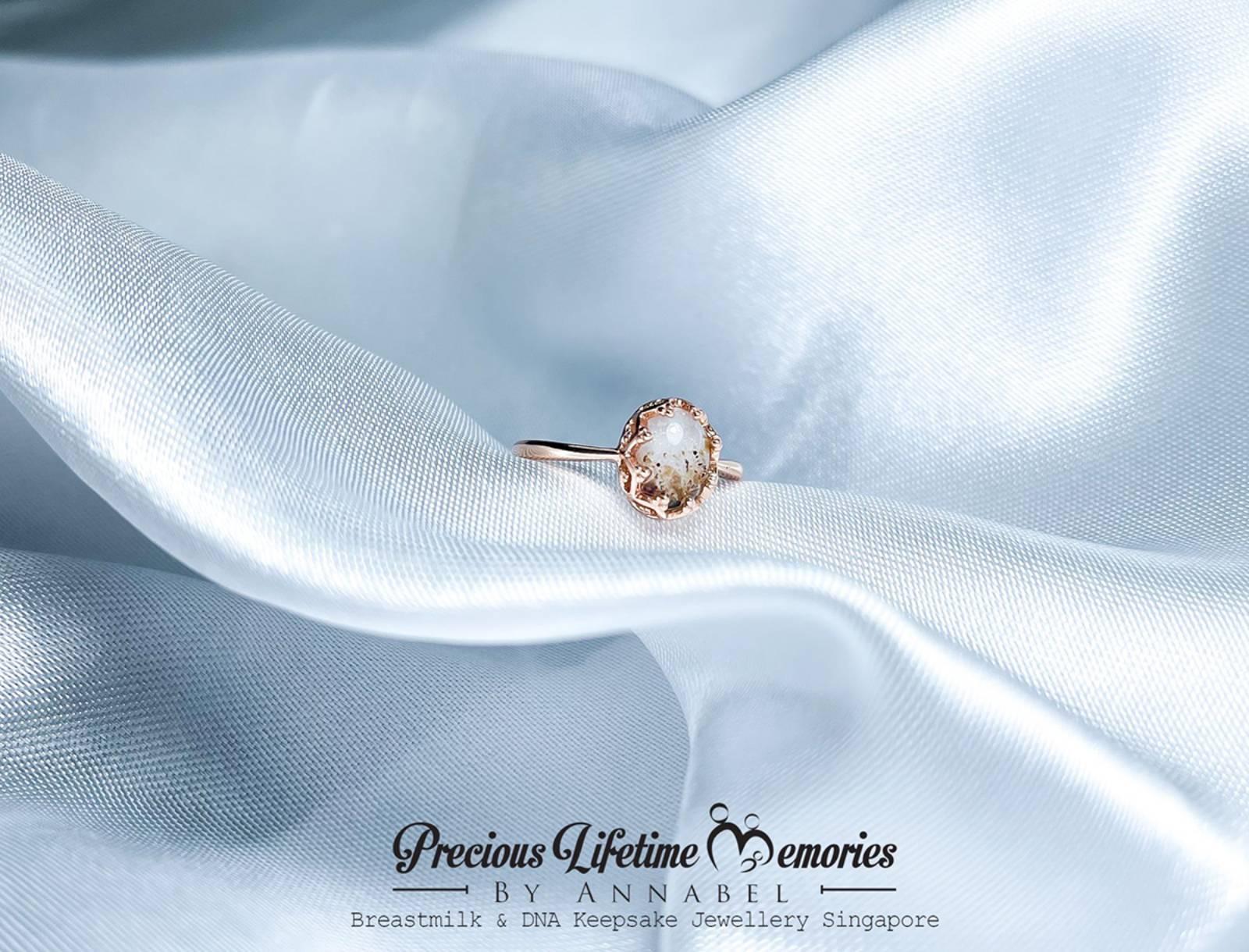 Princess Oval Crown Breastmilk Ring (S925)