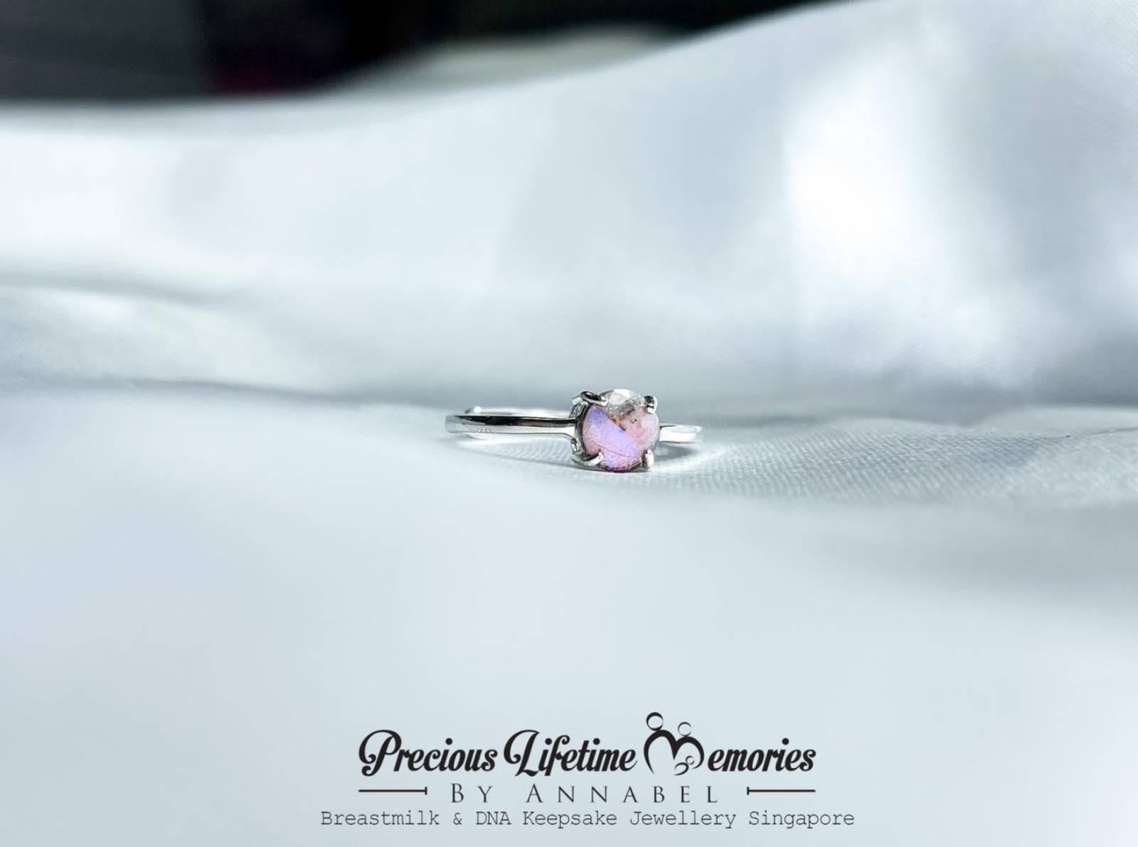18K Gold Classic Round Breastmilk Ring