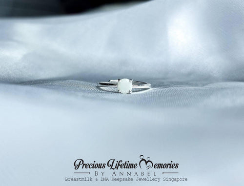 18K Gold Classic Round Glow In Dark Breastmilk Ring