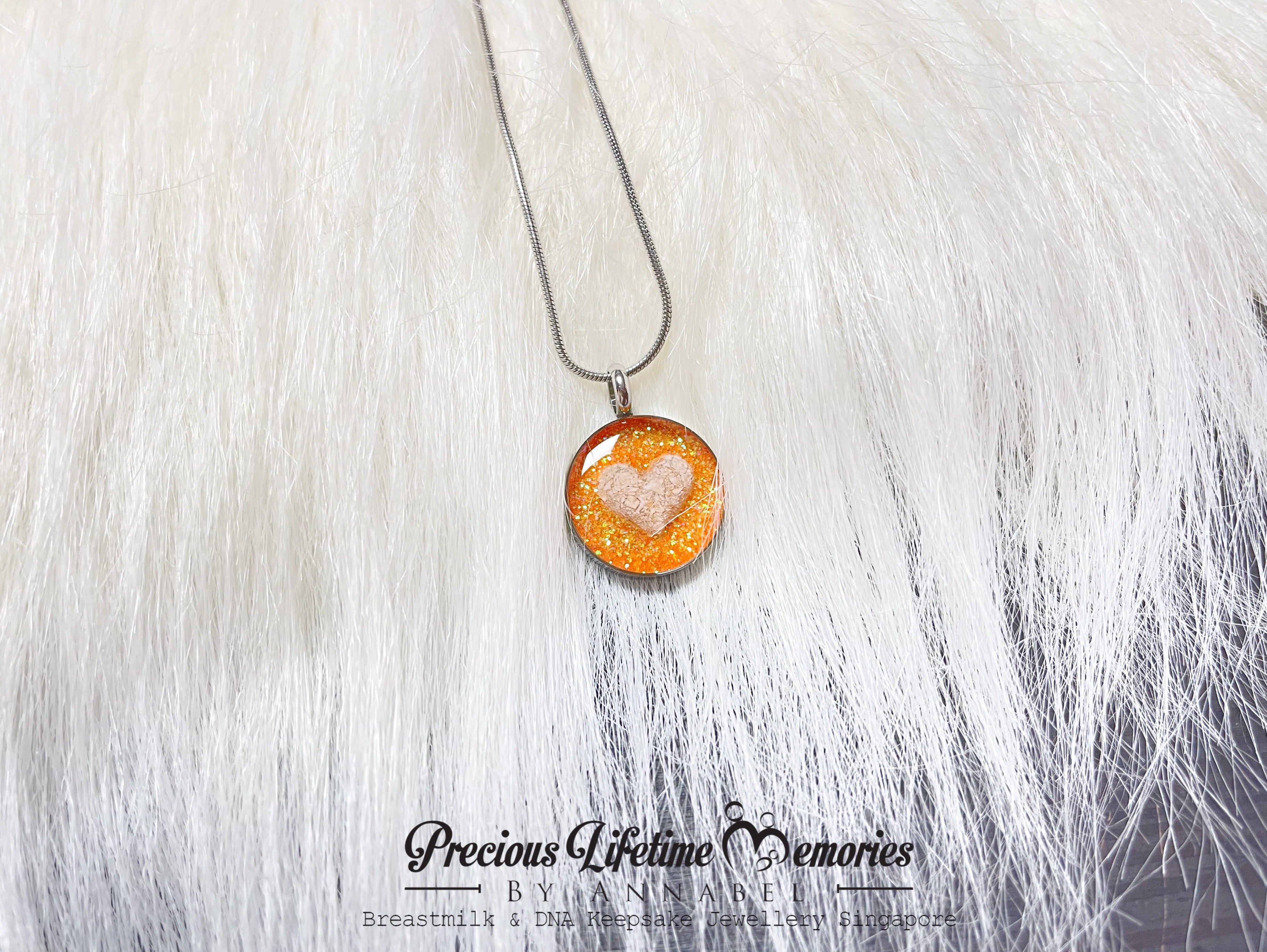 Pet Cremation Ashes Heart Glitters Necklace (18mm)
