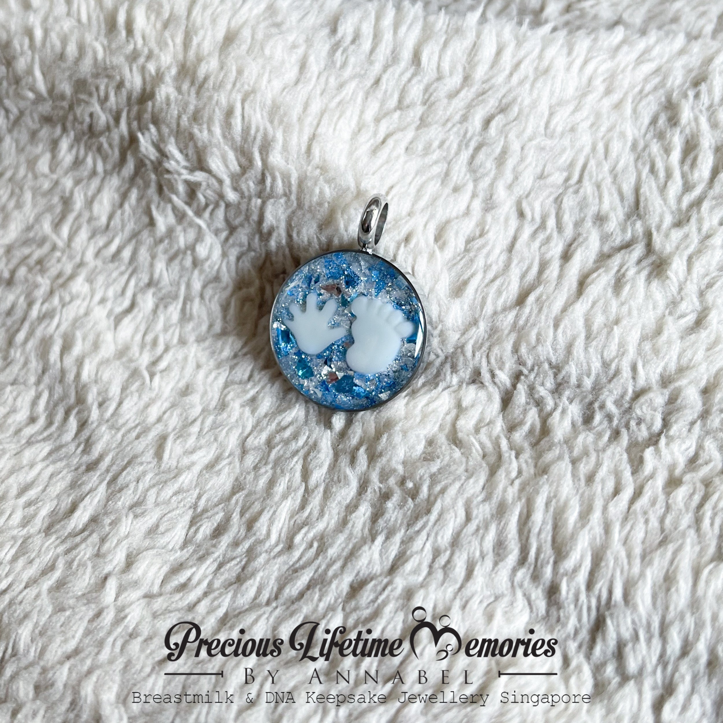 Baby’s First Impressions Breastmilk PM Flakes Necklace (18mm)