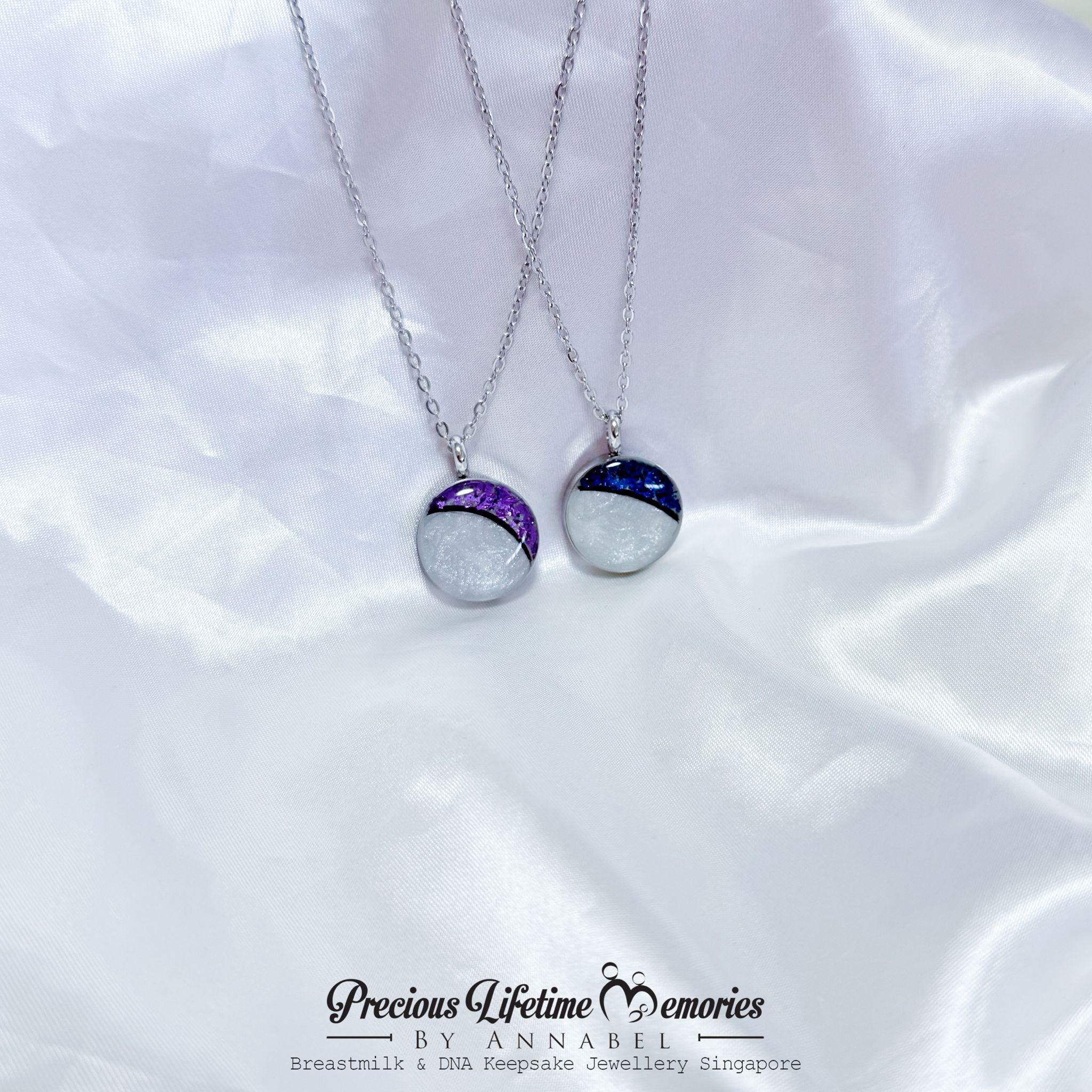 Crescent Foil Breastmilk And Hair Curl Pendant (18mm)